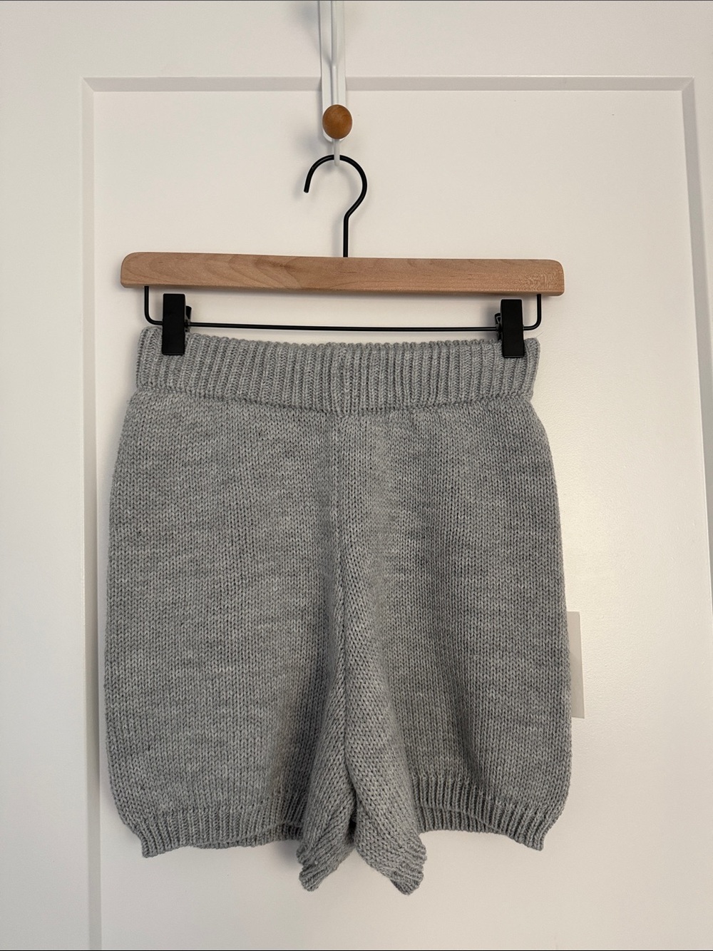 MAJORELLE Light Gray Knit Shorts